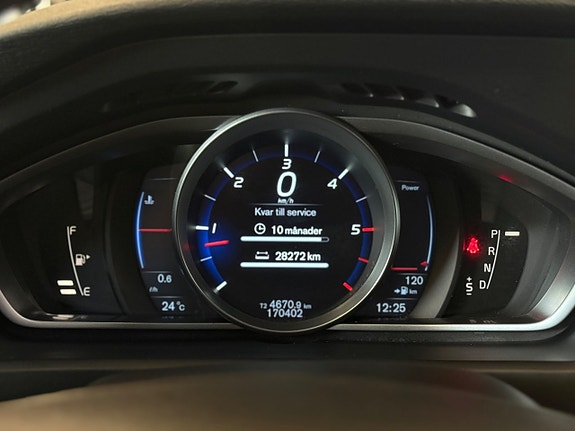 Volvo V40 17 of 22