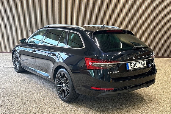 Skoda Superb 3 of 12