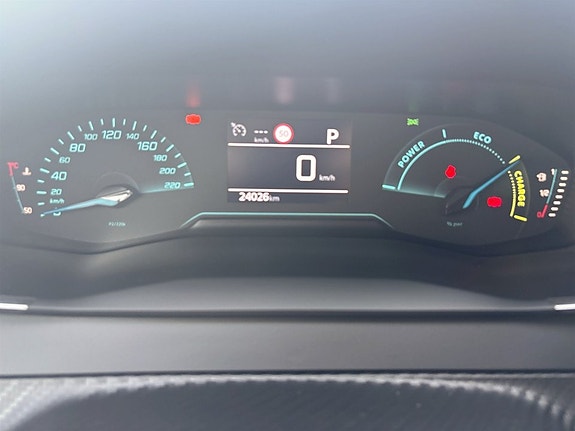 Peugeot 208 9 of 15