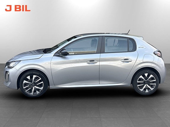 Peugeot 208 4 of 15