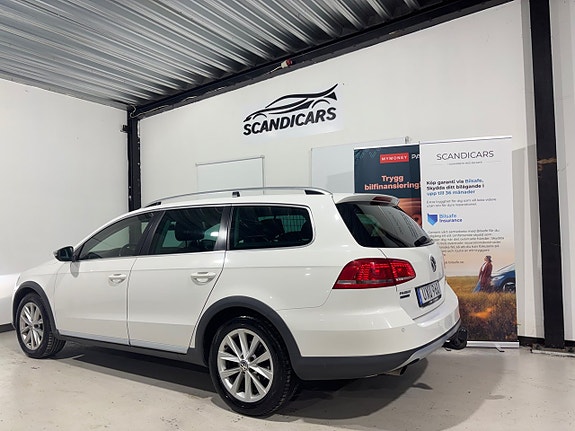 Volkswagen Passat Alltrack 9 of 30