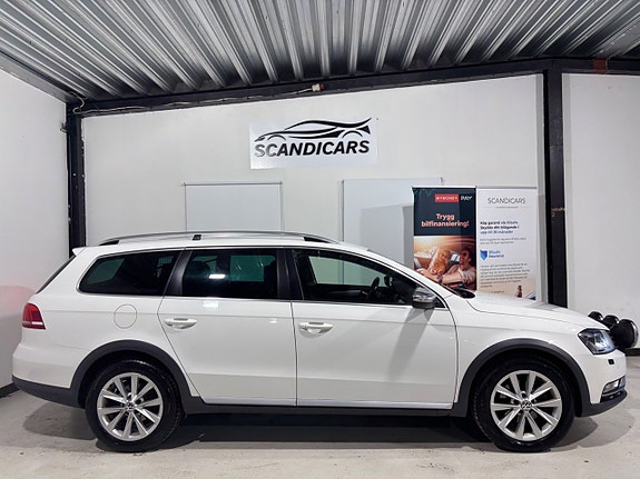 Volkswagen Passat Alltrack 7 of 30