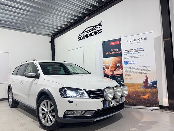 Volkswagen Passat Alltrack 2 of 30