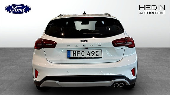 Ford Focus 7 of 12