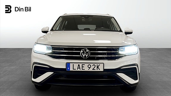 Volkswagen Tiguan Allspace 4 of 17