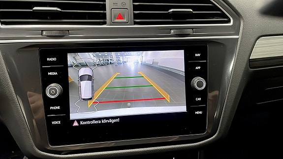 Volkswagen Tiguan Allspace 16 of 17