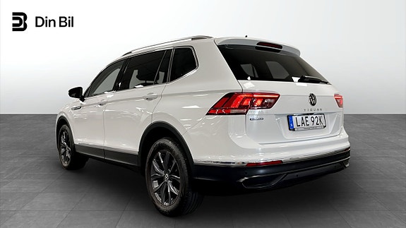 Volkswagen Tiguan Allspace 3 of 17