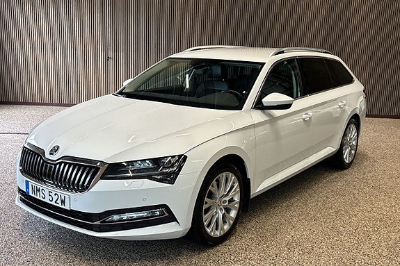 Skoda Superb 2 of 11
