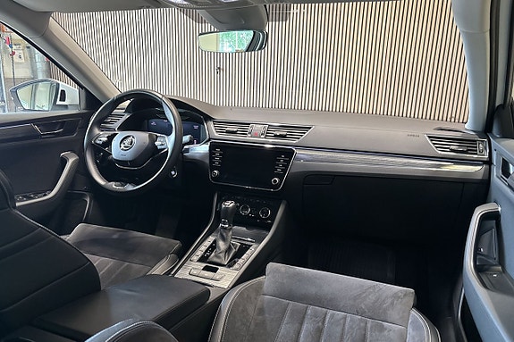 Skoda Superb 6 of 11