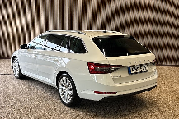 Skoda Superb 3 of 11