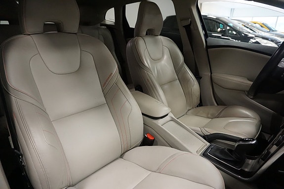 Volvo V40 Cross Country 15 of 21