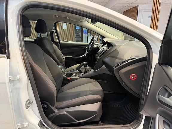 Ford Focus 17 of 23