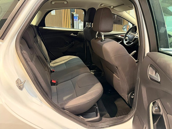 Ford Focus 16 of 23