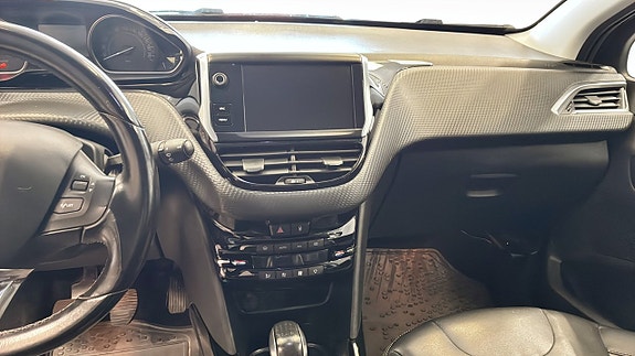 Peugeot 2008 9 of 12