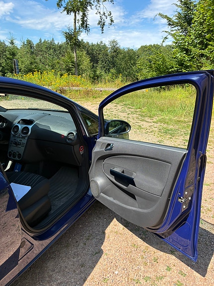 Opel Corsa 12 of 20