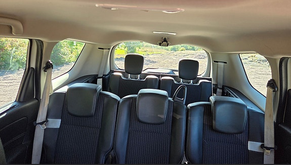 Renault Grand Scenic III 9 of 13