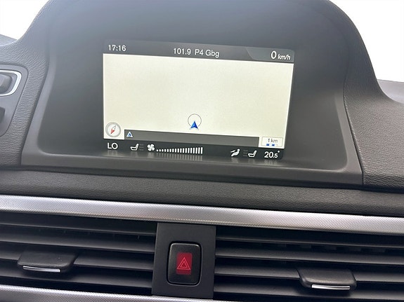 Volvo V70 9 of 17
