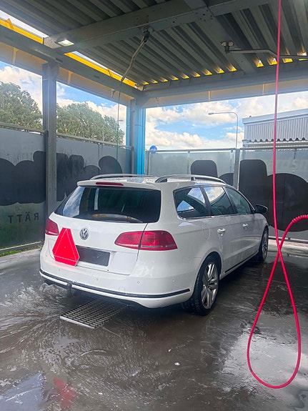 Volkswagen Passat 5 of 7