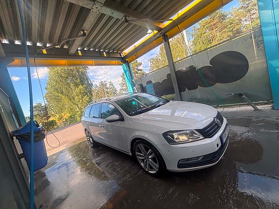 Volkswagen Passat 3 of 7