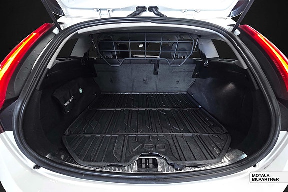 Volvo V60 Cross Country 15 of 15