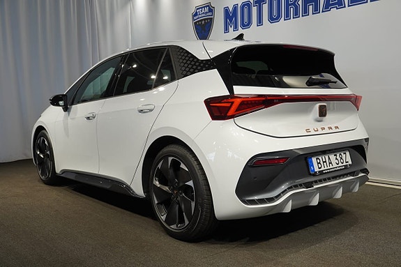 Cupra Born 2 of 11