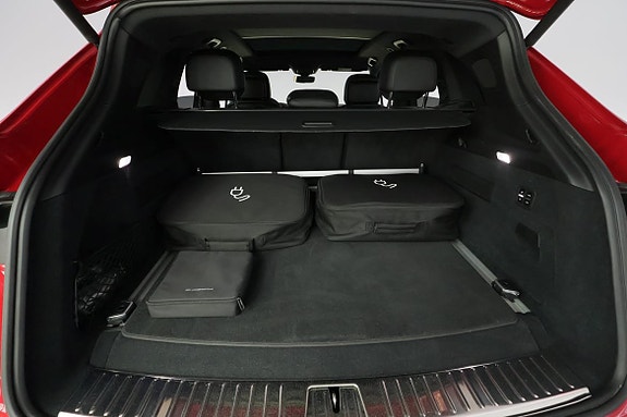 Porsche Cayenne 8 of 30