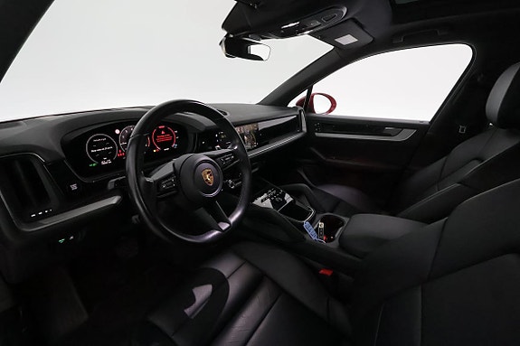Porsche Cayenne 12 of 30