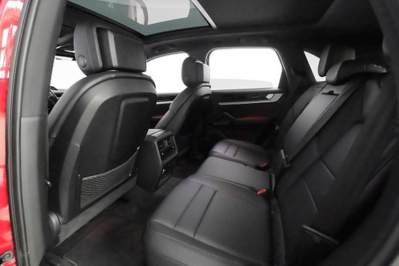 Porsche Cayenne 20 of 30