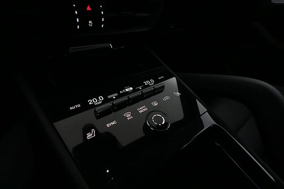 Porsche Cayenne 23 of 30