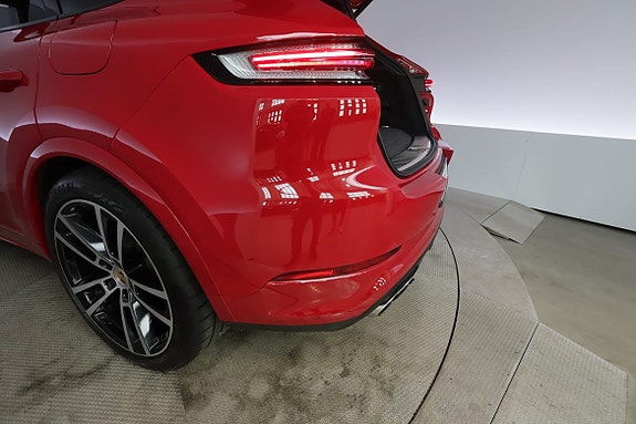 Porsche Cayenne 7 of 30