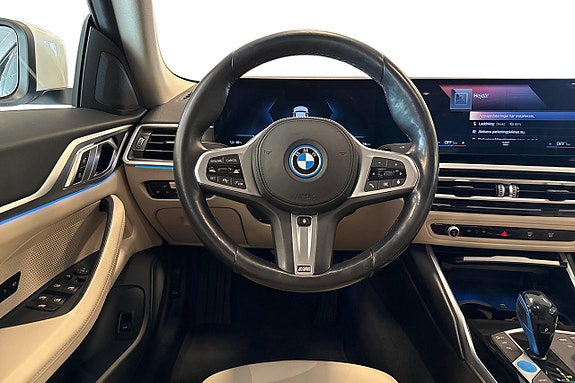 BMW i4 9 of 19