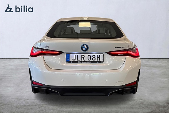 BMW i4 4 of 19
