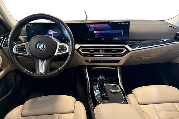 BMW i4 8 of 19