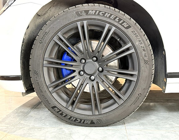 Volkswagen Passat 7 of 26
