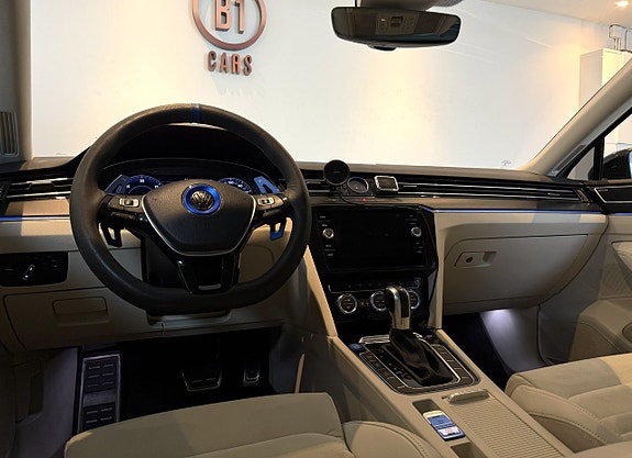 Volkswagen Passat 14 of 26