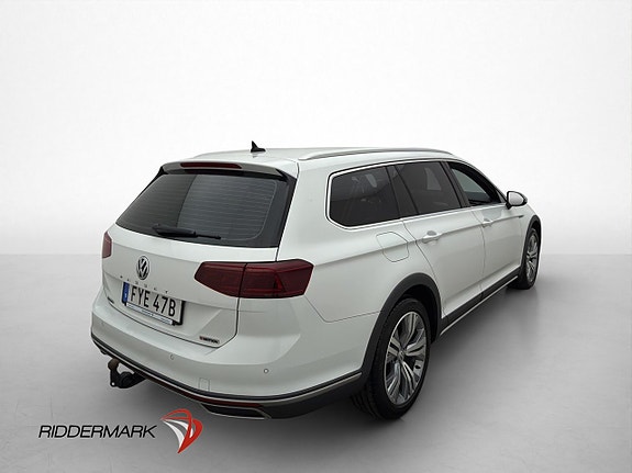 Volkswagen Passat Alltrack 8 of 30