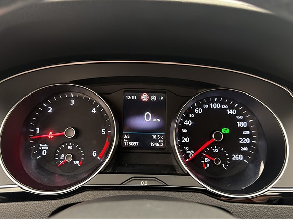 Volkswagen Passat Alltrack 18 of 30