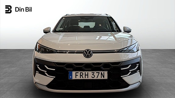 Volkswagen T-Roc 4 of 12