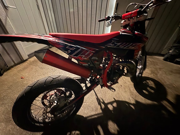 Beta RR50 Track 12 of 12