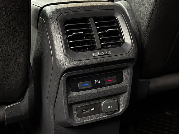 Volkswagen Tiguan 16 of 26