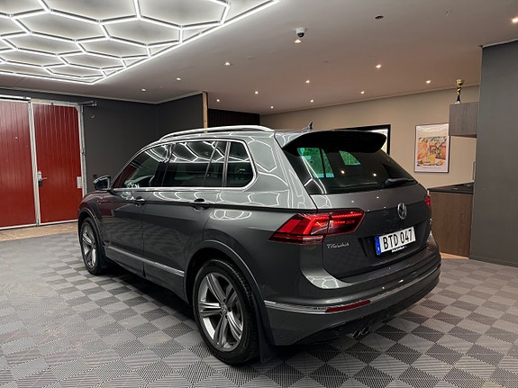 Volkswagen Tiguan 2 of 26