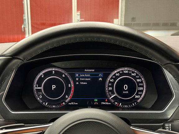 Volkswagen Tiguan 15 of 26