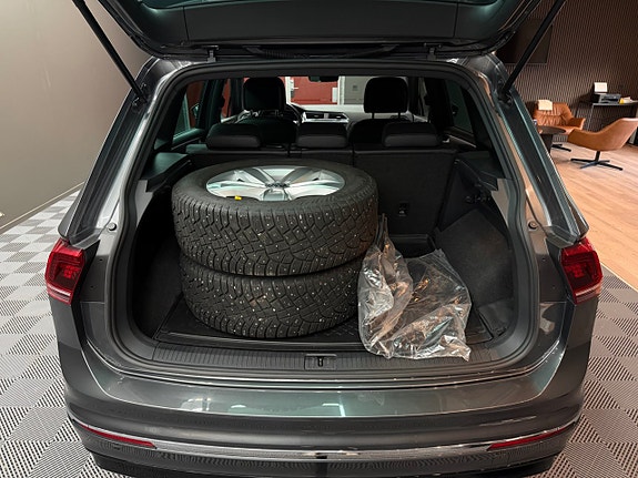 Volkswagen Tiguan 25 of 26
