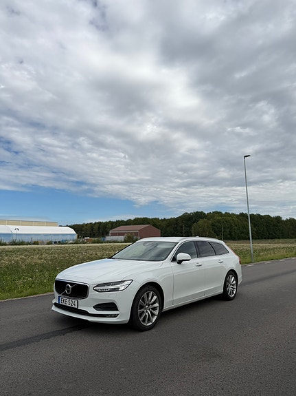 Volvo V90 3 of 7