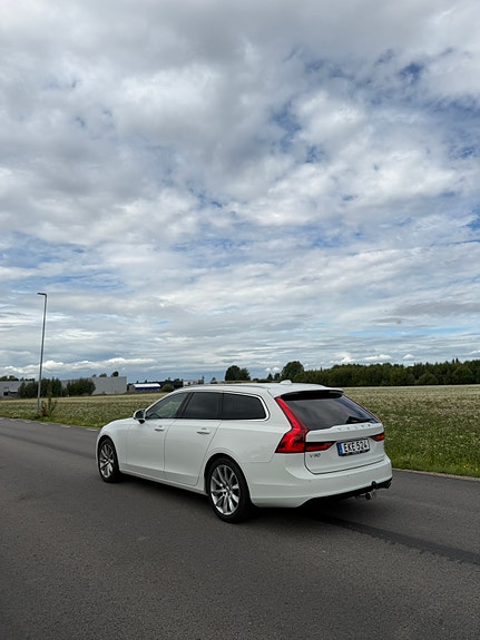 Volvo V90 4 of 7
