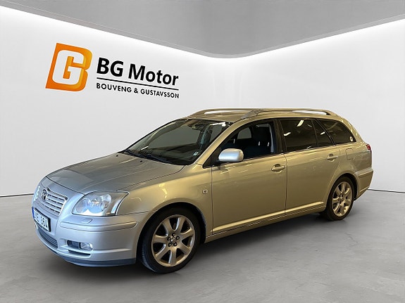 Toyota Avensis 7 of 13