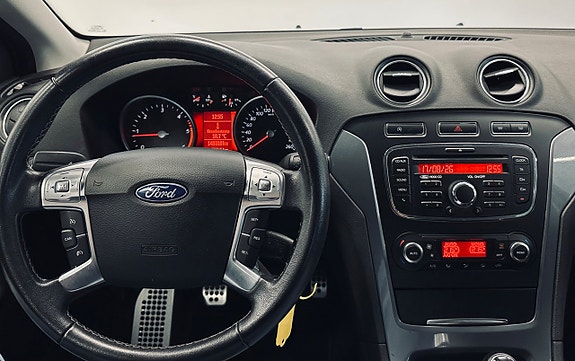 Ford Mondeo 11 of 12