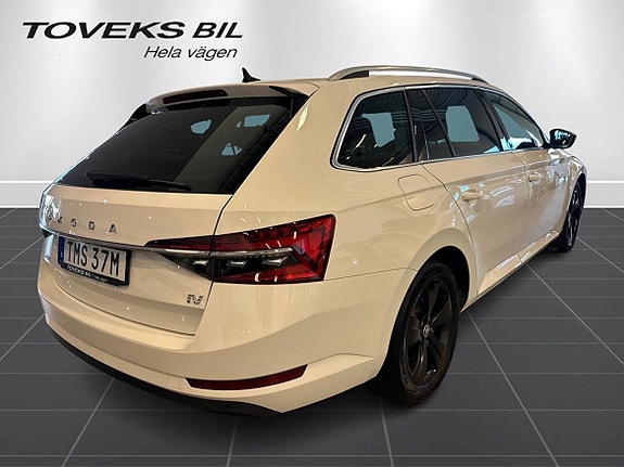 Skoda Superb 5 of 23
