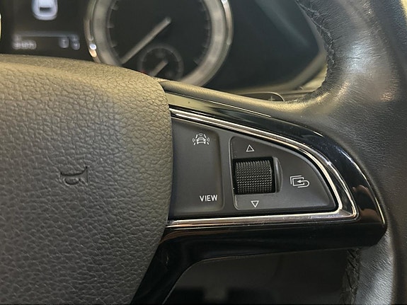 Skoda Superb 18 of 23