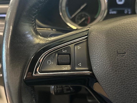 Skoda Superb 17 of 23